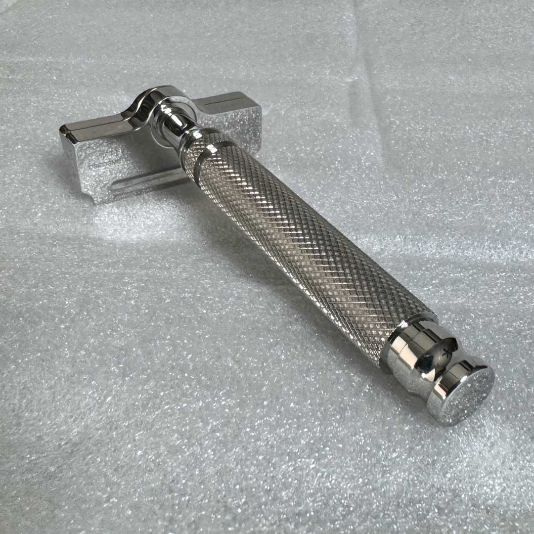 SteelMaster Razor